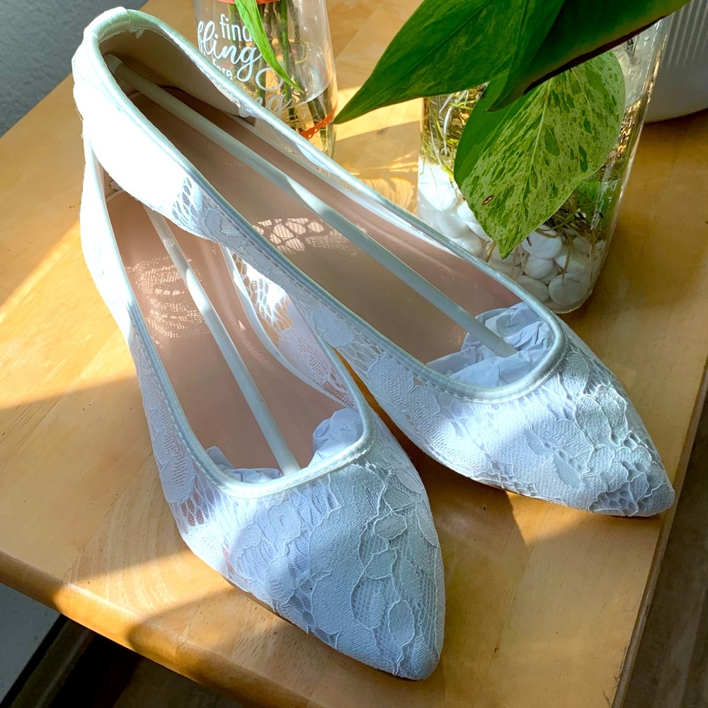 White Lace Flats